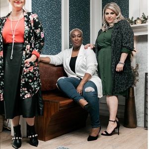 Lularoe Caroline Classic Black & White Cardigan Small NWT #125